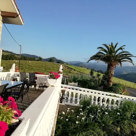 Pagoederraga Farm stay Orio