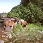 Pagoederraga Farmház *